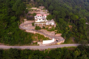 Vila Woodside Meadows - Modern House Atop a Hill!